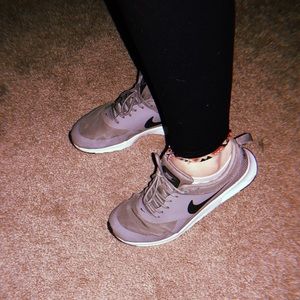 nike thea shoes